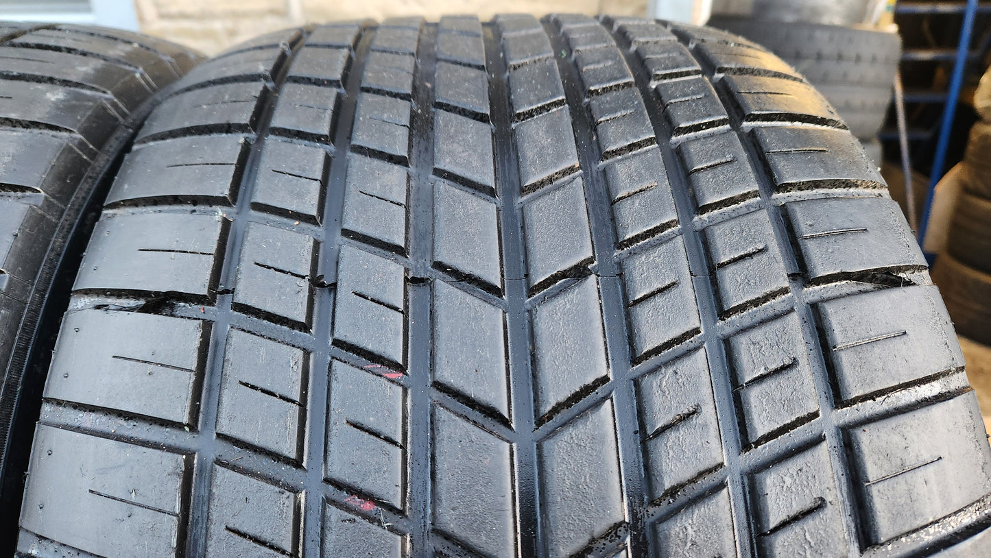 Pirelli 325/66/18 Wet Racing Tyres. Pair